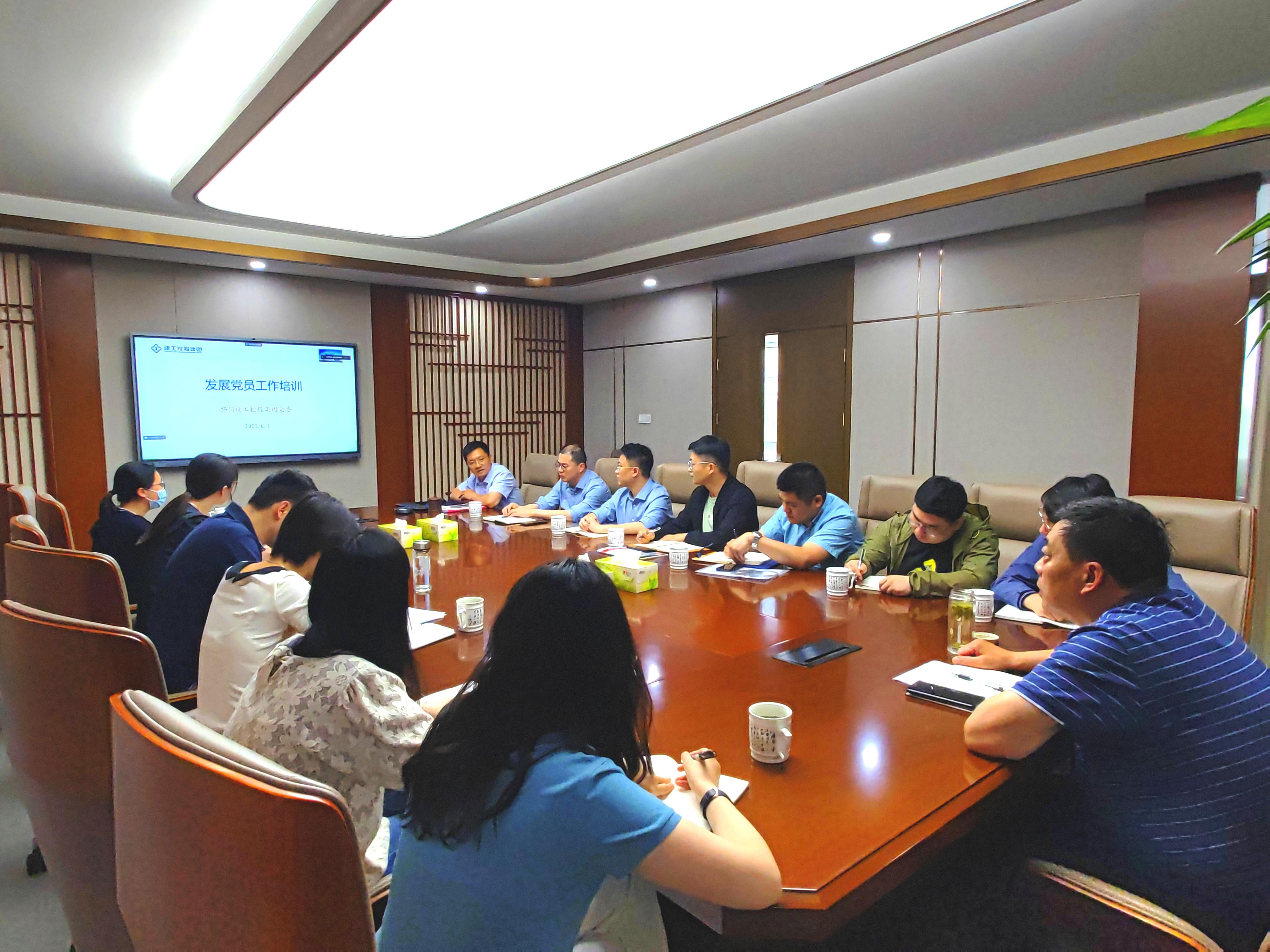 1685685826780916.jpg a0a2a9e7648e3663273cf139e16148d.jpg